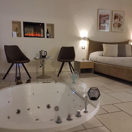 Lux Suite Taranto Exterior foto